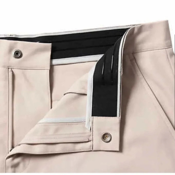 Kirkland Signature Men's Performance Short - Picture 4 of 6